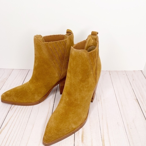 Marc Fisher Gradi Western Suede Brown Tan Ankle Boots Size 10 - Picture 5 of 6